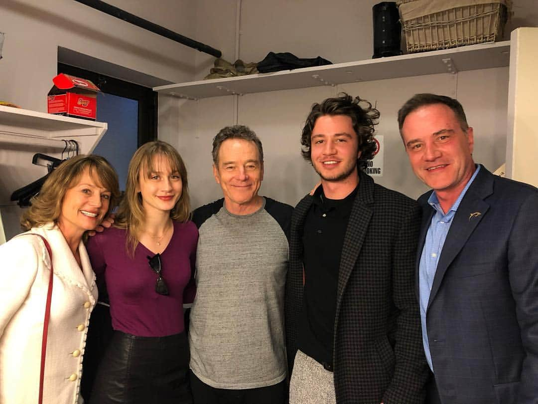 ティム・ディケイさんのインスタグラム写真 - (ティム・ディケイInstagram)「Lots of laughs backstage with my buddy @bryancranston Go see #Network on Broadway! He is absolutely amazing in it!」4月10日 3時26分 - tim_dekay