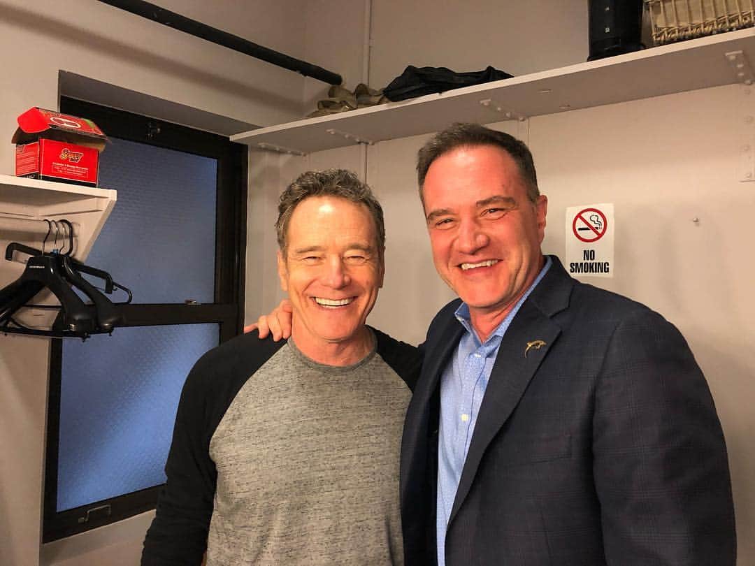 ティム・ディケイのインスタグラム：「Lots of laughs backstage with my buddy @bryancranston Go see #Network on Broadway! He is absolutely amazing in it!」