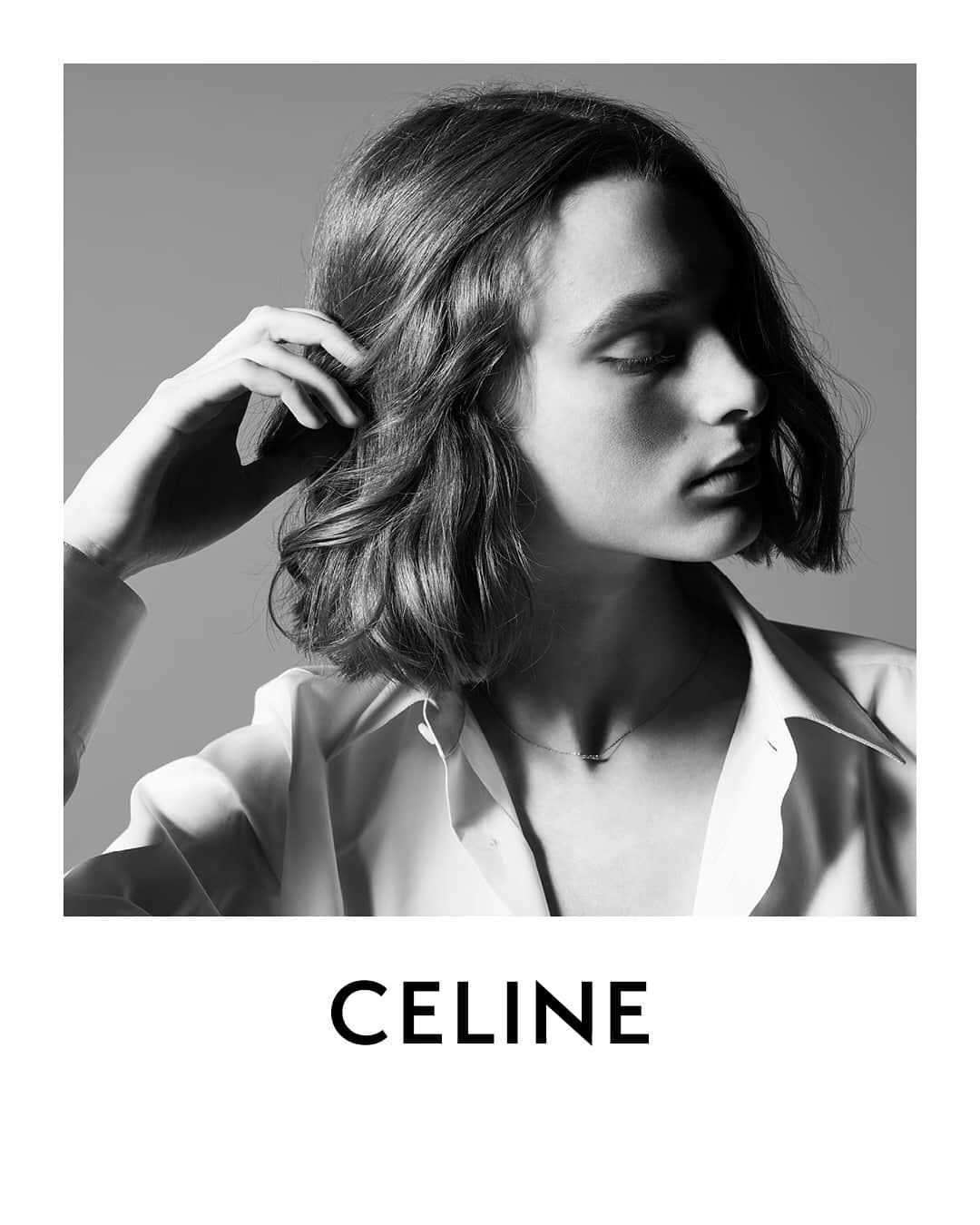 Celineさんのインスタグラム写真 - (CelineInstagram)「CELINE CLASSIC WHITE SHIRT WITH FRENCH COLLAR / KAILA PHOTOGRAPHED IN SUMMER 19 COLLECTION ⠀⠀⠀⠀⠀⠀⠀ AVAILABLE NOW IN STORE AND CELINE.COM ⠀⠀⠀⠀⠀⠀ #CELINEBYHEDISLIMANE」4月9日 19時31分 - celine