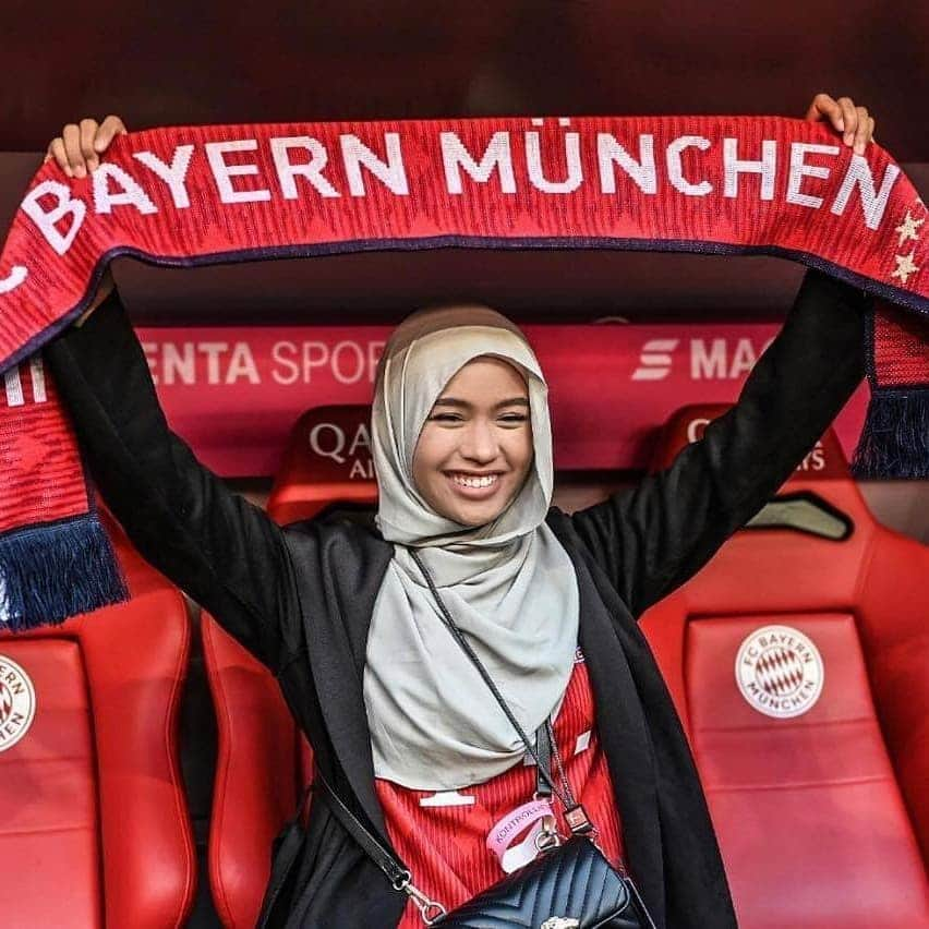 バイエルン・ミュンヘンさんのインスタグラム写真 - (バイエルン・ミュンヘンInstagram)「#MiaSanMia around the globe! 🔴⚪ Thank you for your support on Saturday! ❤ #FCBayern #FCBBVB #MiaSanFamily」4月9日 19時40分 - fcbayern