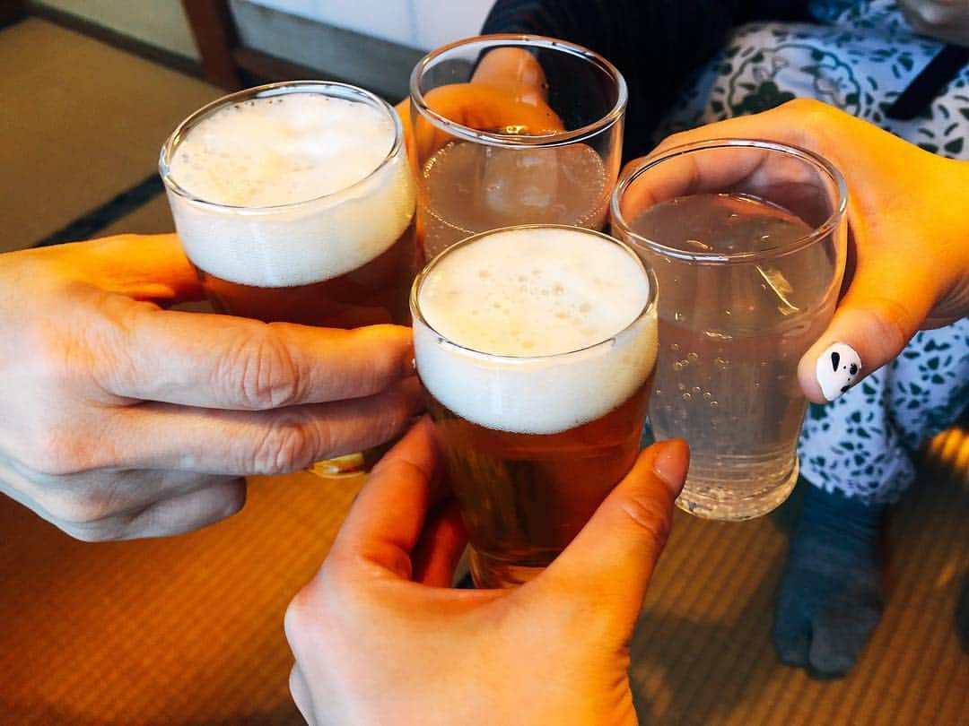 永田レイナさんのインスタグラム写真 - (永田レイナInstagram)「先日、家族女子旅行へ。 妹のお誕生日祝いをしたり 「星の王子さまミュージアム」に行ったり 弾丸でしたが満喫できました♨︎ . あたたかな春の風を感じ 桜や木々に囲まれながら、 「いつでも行けるから」 「いつでも会えるから」 では本当にダメなんだな、と。 . 出会いと別れの季節。 決して無限ではない大切な人と過ごす時間。 できるだけ無駄にしてしまわないよう しっかり噛み締めて 新年度、素敵な毎日にしましょうね。」4月9日 19時59分 - reina_nagata