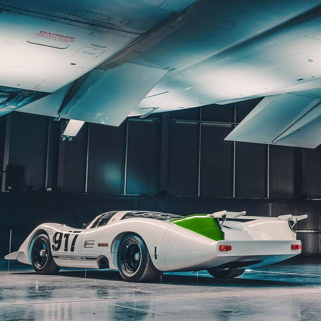 Porscheさんのインスタグラム写真 - (PorscheInstagram)「When the legendary Porsche 917 meets the fabulous Concorde, you'd better fasten your seat belts. Precisely 50 years ago, the first British made Concorde began its maiden flight. In the same month, the very first Porsche 917 – chassis 001 – began its development. Enjoy the unique encounter of the two masterpieces of engineering in our gallery. #Porsche #Concorde #917 #Porsche917」4月9日 20時14分 - porsche