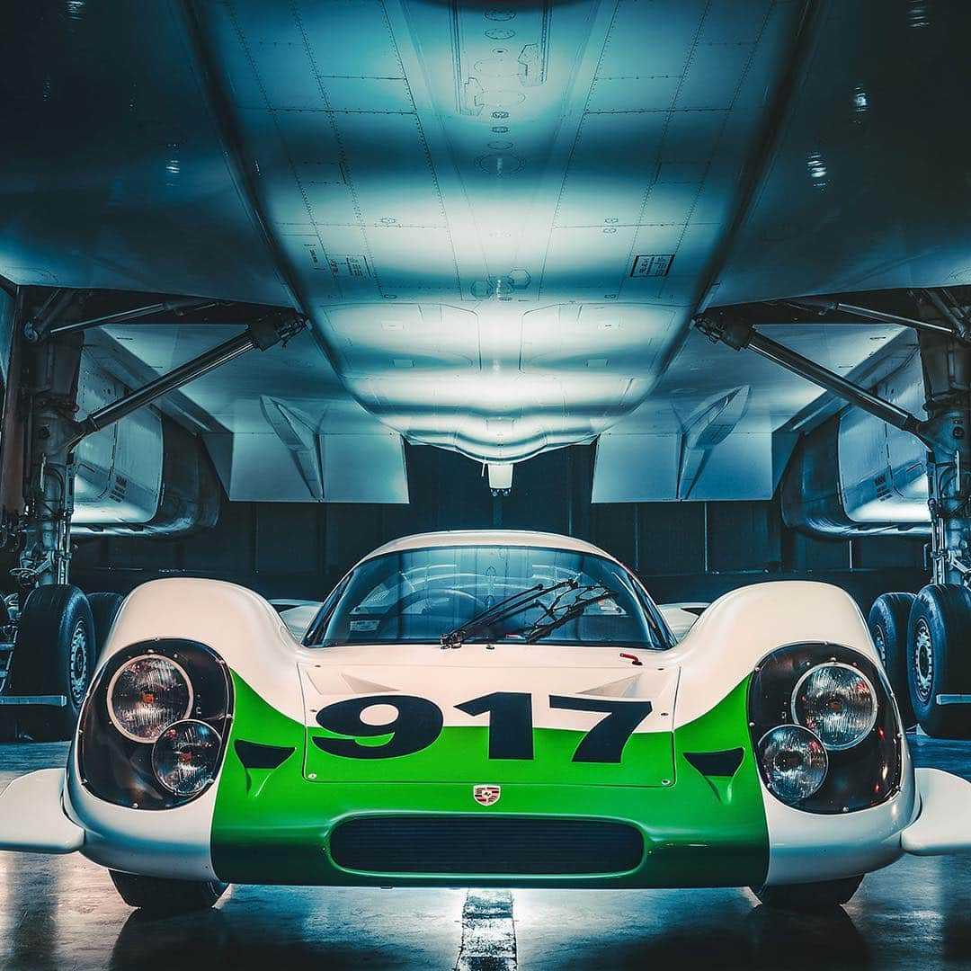 Porscheさんのインスタグラム写真 - (PorscheInstagram)「When the legendary Porsche 917 meets the fabulous Concorde, you'd better fasten your seat belts. Precisely 50 years ago, the first British made Concorde began its maiden flight. In the same month, the very first Porsche 917 – chassis 001 – began its development. Enjoy the unique encounter of the two masterpieces of engineering in our gallery. #Porsche #Concorde #917 #Porsche917」4月9日 20時14分 - porsche