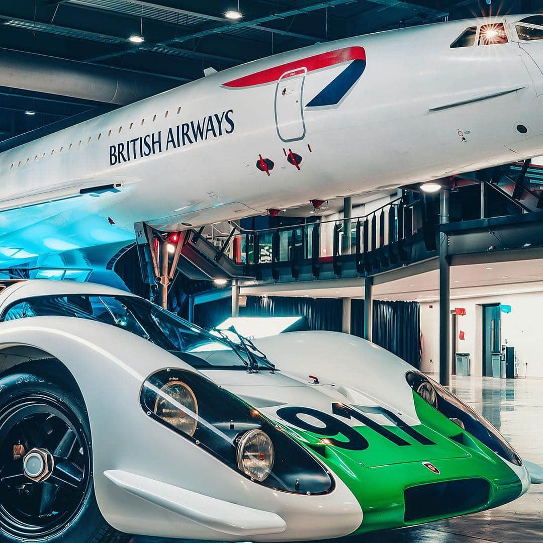 Porscheさんのインスタグラム写真 - (PorscheInstagram)「When the legendary Porsche 917 meets the fabulous Concorde, you'd better fasten your seat belts. Precisely 50 years ago, the first British made Concorde began its maiden flight. In the same month, the very first Porsche 917 – chassis 001 – began its development. Enjoy the unique encounter of the two masterpieces of engineering in our gallery. #Porsche #Concorde #917 #Porsche917」4月9日 20時14分 - porsche