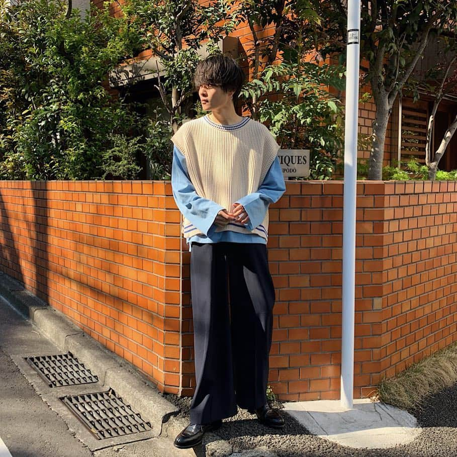 Ryoさんのインスタグラム写真 - (RyoInstagram)「ㅤㅤㅤㅤㅤㅤㅤㅤㅤㅤㅤㅤㅤ @ryotakashima_official 大阪popup、今週末の4/13です！ 時間は13:00-18:00です！ お時間ある方は是非お越しください！ 皆様お待ちしてます！🙇 ㅤㅤㅤㅤㅤㅤㅤㅤㅤㅤㅤㅤㅤ このニットベストは、4/14の日曜 21:00-に販売予定です！✊ ㅤㅤㅤㅤㅤㅤㅤㅤㅤㅤㅤㅤㅤ ■RYO TAKASHIMA  Pop up Store  in Osaka 会期：2019年4月13日（土） 営業時間：13:00-18:00 ※12:00-整理券配布予定。 会場:大阪府大阪市西区南堀江1-12-2 東栄ビル503 ㅤㅤㅤㅤㅤㅤㅤㅤㅤㅤㅤㅤㅤ  #ryotakashima」4月9日 20時51分 - ryo__takashima