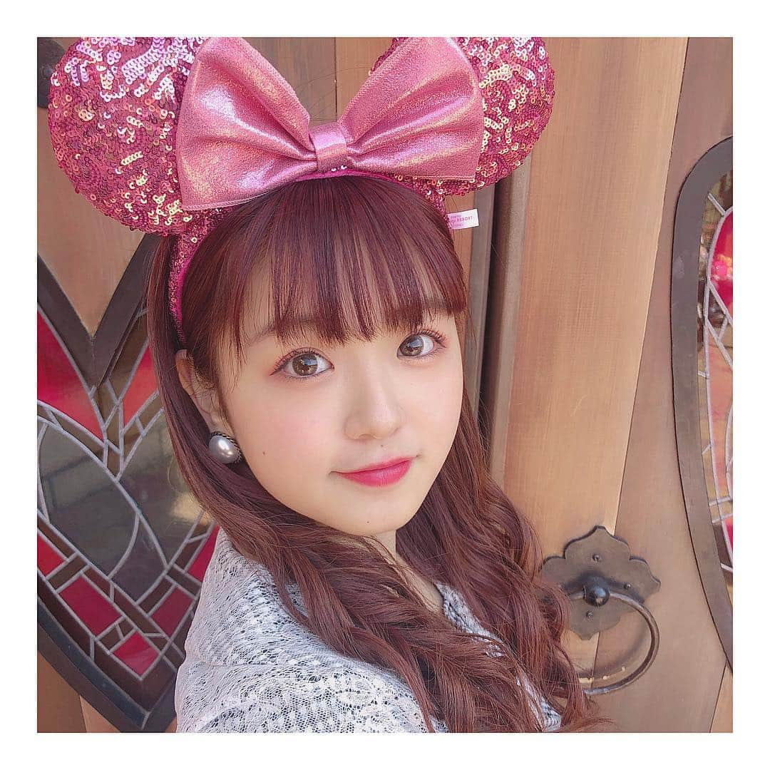 中村真凜さんのインスタグラム写真 - (中村真凜Instagram)「◯ 中3の修学旅行ぶりのディズニーランド🐭🎀 ・ #disney #disneyland #ディズニーランド」4月9日 21時02分 - marimero1121