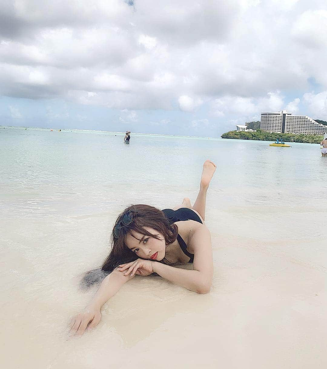 板橋瑠美さんのインスタグラム写真 - (板橋瑠美Instagram)「明日はめっちゃ寒いみたい😨 ・ 気温差激しすぎだね、、、 ・ 暖かくして、風邪ひかないようにしようね❤️ ・ 早く暖かくなってーーー🏝」4月9日 21時10分 - rumi_official_0616