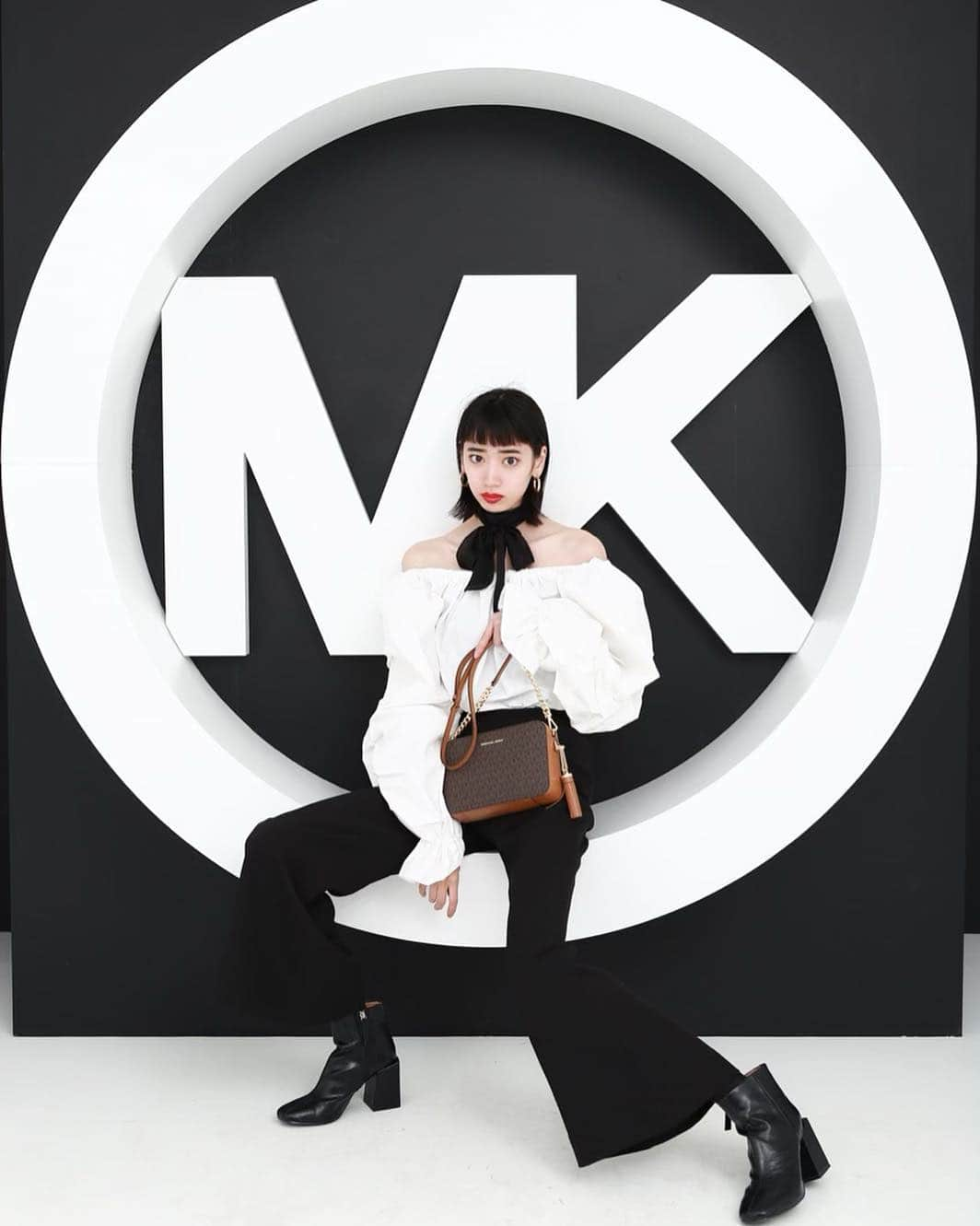 晶さんのインスタグラム写真 - (晶Instagram)「@michaelkors #michaelkors #mk #mkx本田翼」4月9日 21時17分 - ___akira_i