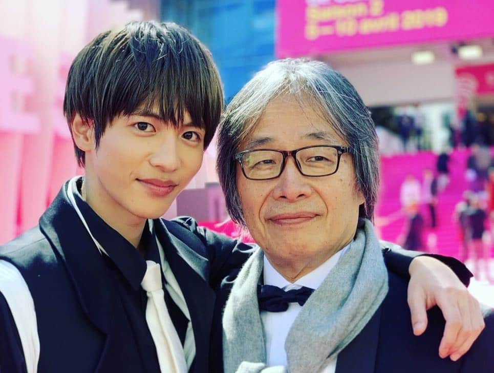 志尊淳さんのインスタグラム写真 - (志尊淳Instagram)「team JUNICHI. チーム潤一  #CANNESERIES #藤井美菜さん #プロデューサー河村さん #北原監督 #広瀬監督 #素晴らしき人達」4月9日 21時19分 - jun_shison0305