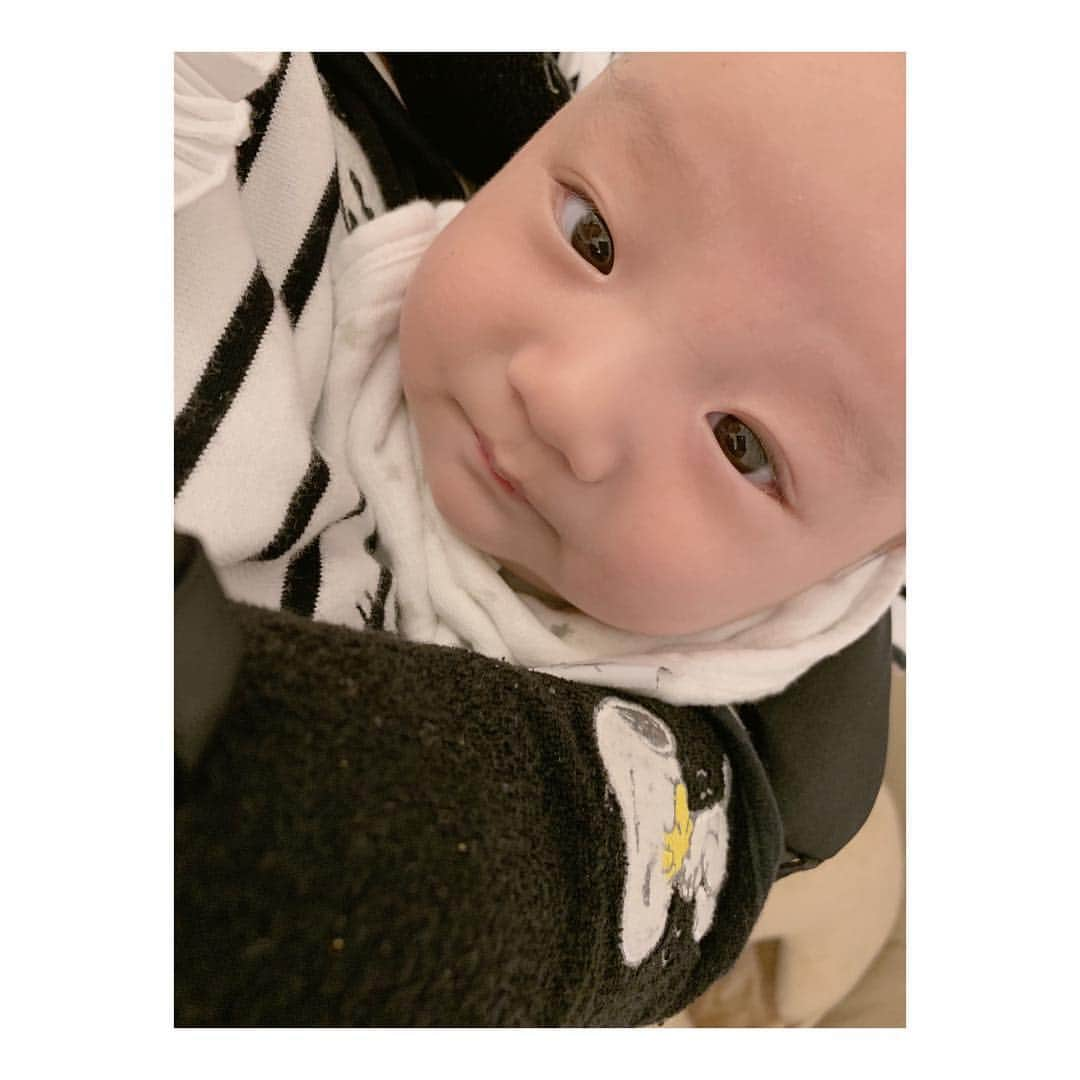 辻希美さんのインスタグラム写真 - (辻希美Instagram)「寝起きは二重になるコア👶💕 #寝起き #二重 #まだまだ顔が変わる #二重になると希空、セイ、ソラに似てる #ソラが1番強めだけど #口元はセイに似てる #けど姉弟だから皆そっくり」4月9日 21時20分 - tsujinozomi_official