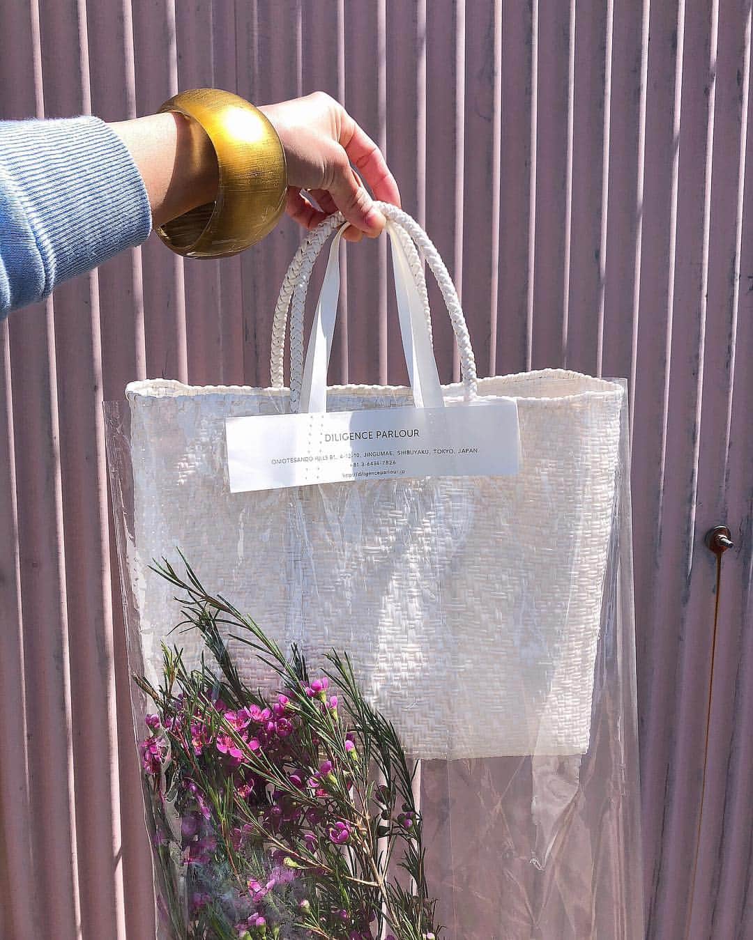 池田泉さんのインスタグラム写真 - (池田泉Instagram)「﻿ 💐﻿ ﻿ いつ会っても美しいのだけど、内面も魅力的なしょーこちゃん。﻿ @shoccco0331 ﻿ ﻿ プレゼントしてくれたお花、お店に飾りました。💐﻿ ありがとぅ。。。♡」4月9日 21時32分 - xxizumi123xx