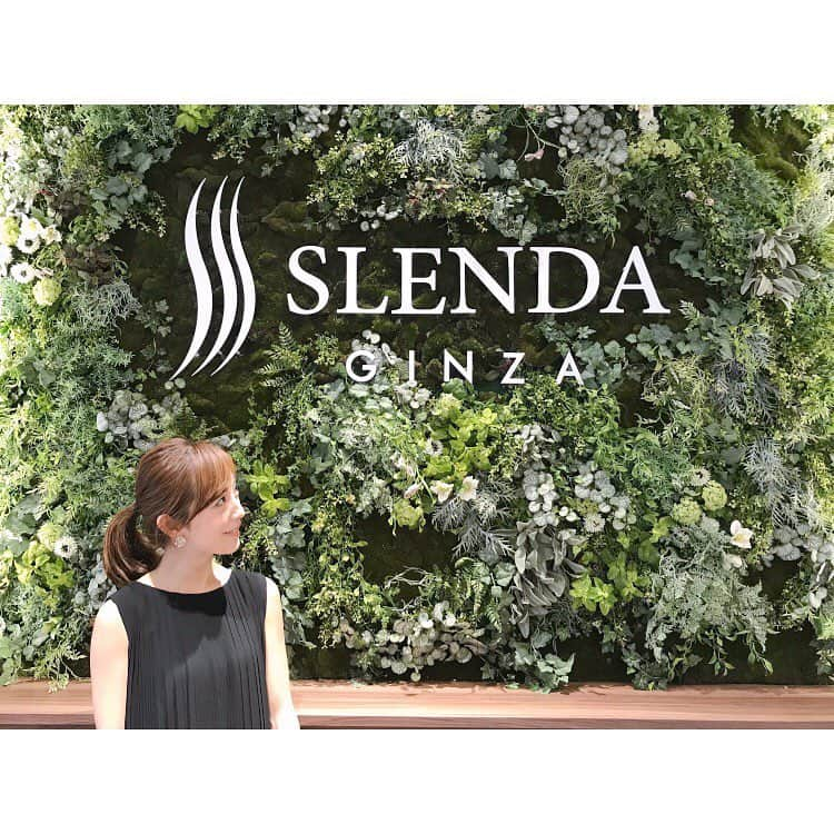 大谷朋子さんのインスタグラム写真 - (大谷朋子Instagram)「♡ * 銀座に新しくオープンした 「SLENDA GINZA」で久しぶりのエステと整体♡ * ここは、遺伝子検査を受けることができて、 その結果をみてボディメイクをしていくという、 なんとも効率的なエステ。 * 結果、私はひつじタイプ🐑 （ここではタイプを動物で分けるみたい） * 【太りにくいが、一度太ると痩せづらい】 という遺伝子を持ち合わせていて、 糖質の分解は得意で、脂質の分解は苦手。 タンパク質は吸収しづらいため筋肉がつきにくい 体質なんだそう🤔 * 遺伝子だから、この体質は一生もの。 気をつけるべきこと知っておけば、今後の生活に活かせるからうれしいです♪ * 検査結果を待っている間に、 エステと整体という最高な時間♡ * エステでは冷え固まった脂肪細胞を破壊して、 吸引してもらい、スッキリ！！ * 整体では、あまりの歪みっぷりに先生もびっくり💦 頚椎2箇所もおかしなところにあって、 そりゃ肩こりもひどいわけだと。。 骨格の模型を使いながら自分の状態をわかりやすく教えてくださいました。 * 自分の体質にあわせた最適なプログラムを提案してくれるサロン♡ 一度は見てもらうべき！！ * 早速、脂質を制限してタンパク質を摂って、 理想のボディに近づけるようにしたいです♪ * * @slendaginza_official #slendaginza #スレンダ銀座  #slenda #スレンダ #ginza  #痩身エステ #サイエンスエステ  #ボディメイク #ダイエット #遺伝子検査  #bodymake #diet」4月9日 21時33分 - tomoko_ohtani