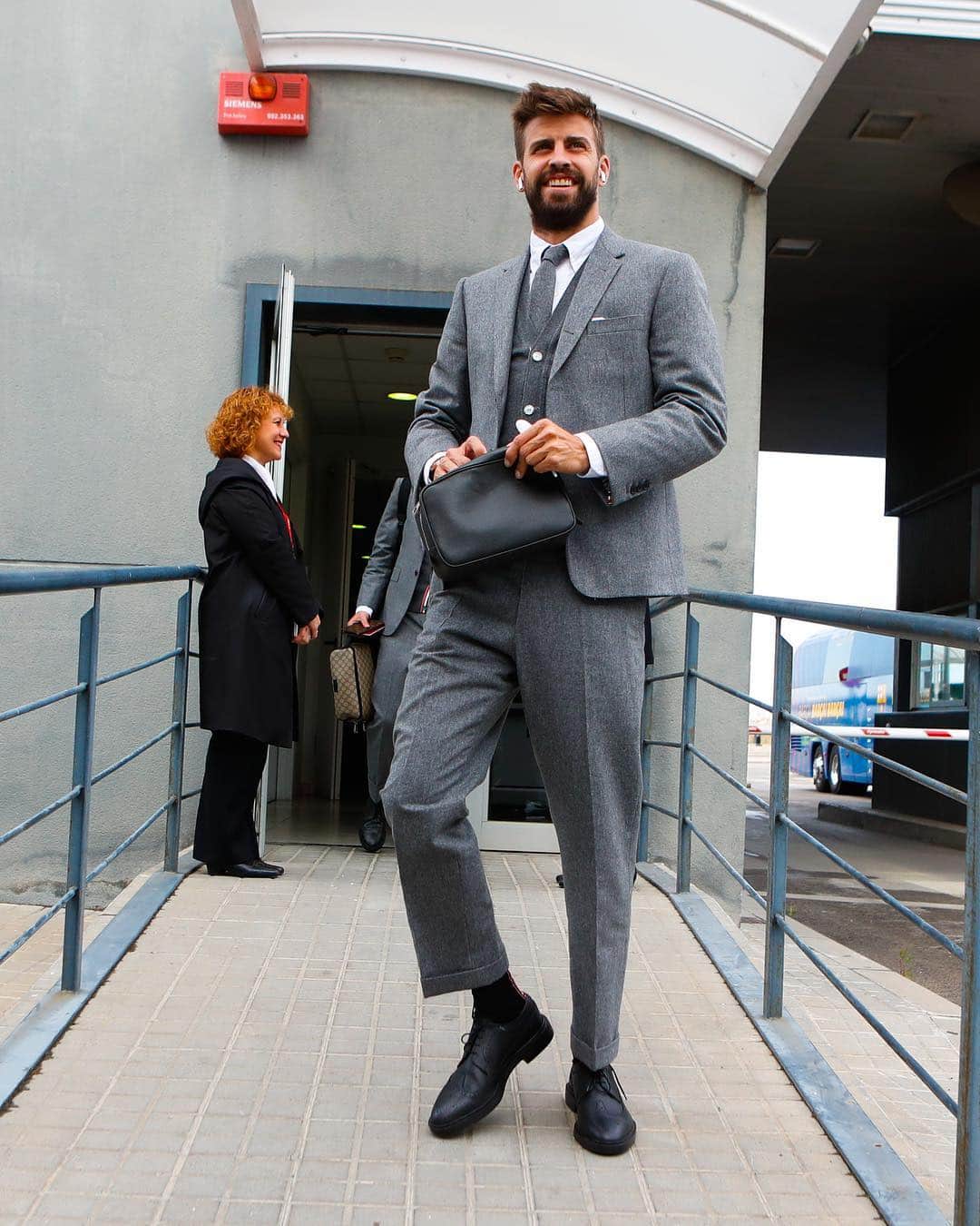 FCバルセロナさんのインスタグラム写真 - (FCバルセロナInstagram)「👋 Hello mate! 🇬🇧」4月9日 21時35分 - fcbarcelona