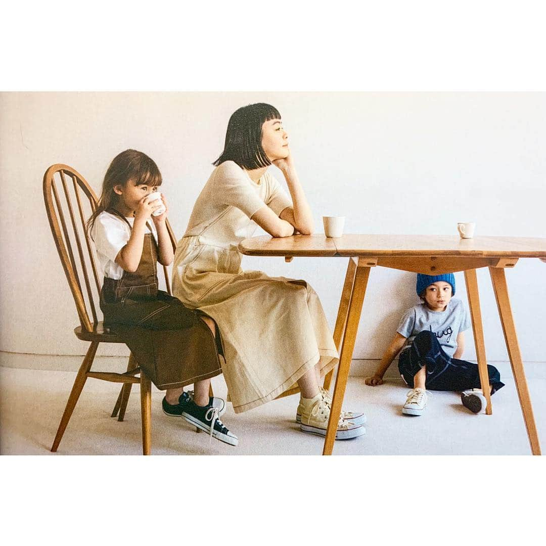 Kanocoさんのインスタグラム写真 - (KanocoInstagram)「【 HugMug vol.27 】 〜 B:MING by BEAMS でつくる  あたらしい日常 〜 二人とも可愛くて…もう…たまらんよ。 付録もめちゃくちゃ可愛いです！ ぜひご覧ください🤝 #ハグマグ #hugmug」4月9日 21時36分 - kanococo