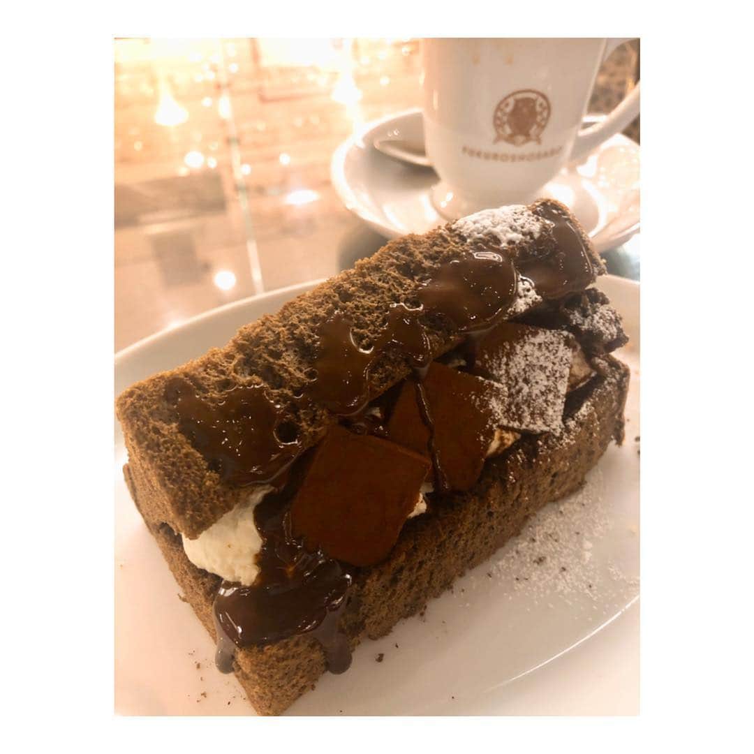 山田優依のグルメインスタ