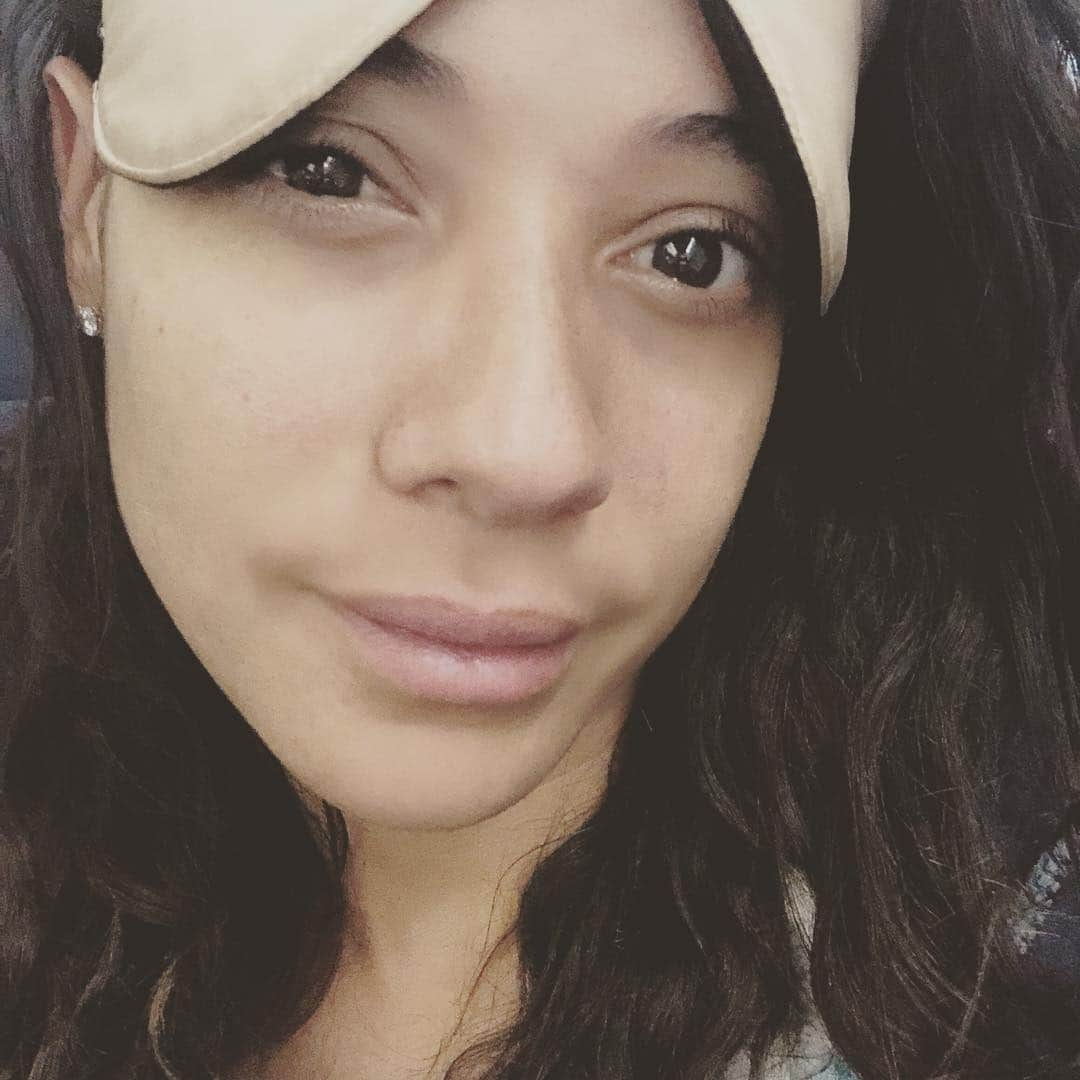 ダニア・ラミレスさんのインスタグラム写真 - (ダニア・ラミレスInstagram)「Wayyyy too early! #earlymorningflight #daniacs #backonthegrind #happylife #nostress」4月9日 21時45分 - daniajramirez