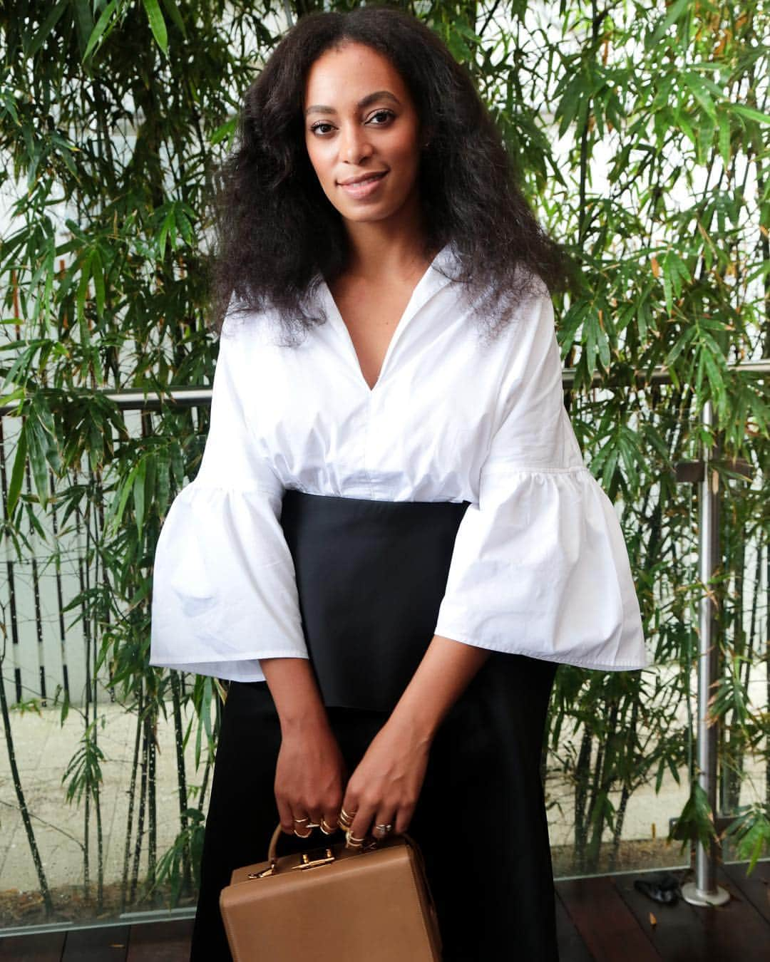 トームさんのインスタグラム写真 - (トームInstagram)「The only #Solange in the #Tome #whiteshirtproject raising money for #FreedomForAllFoundation fighting #humantrafficking and modem day #slavery . Help us celebrate #TENYEARS of this amazing charity TONIGHT in #NYC DM us for fundraising gala ticket details #everywoman」4月9日 22時07分 - tomenyc