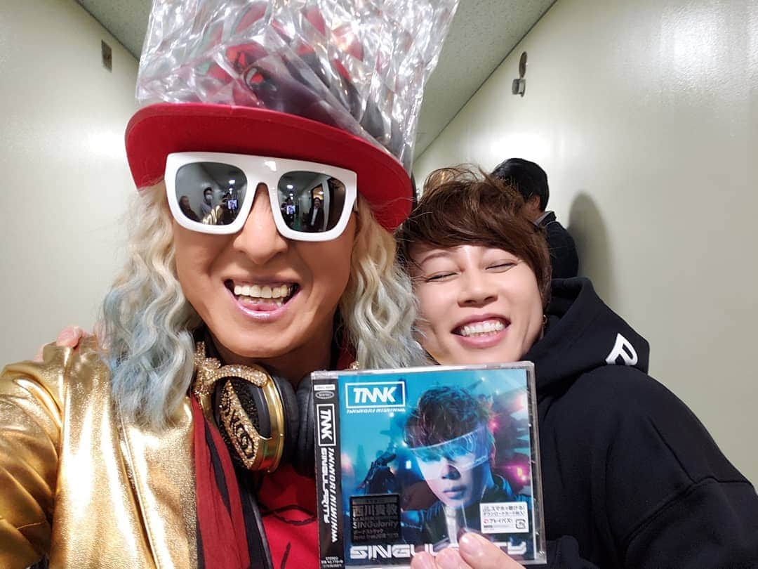 DJ KOOさんのインスタグラム写真 - (DJ KOOInstagram)「うたコン！！本番終わってホッと！！共演者の皆さんと！！楽しく嬉しい生放送歌番組でした！！#うたコン  #美川憲一 #西川貴教 #三山ひろし #beverly #日向坂46 #キュン #DJKOO」4月9日 22時12分 - dj_koo1019