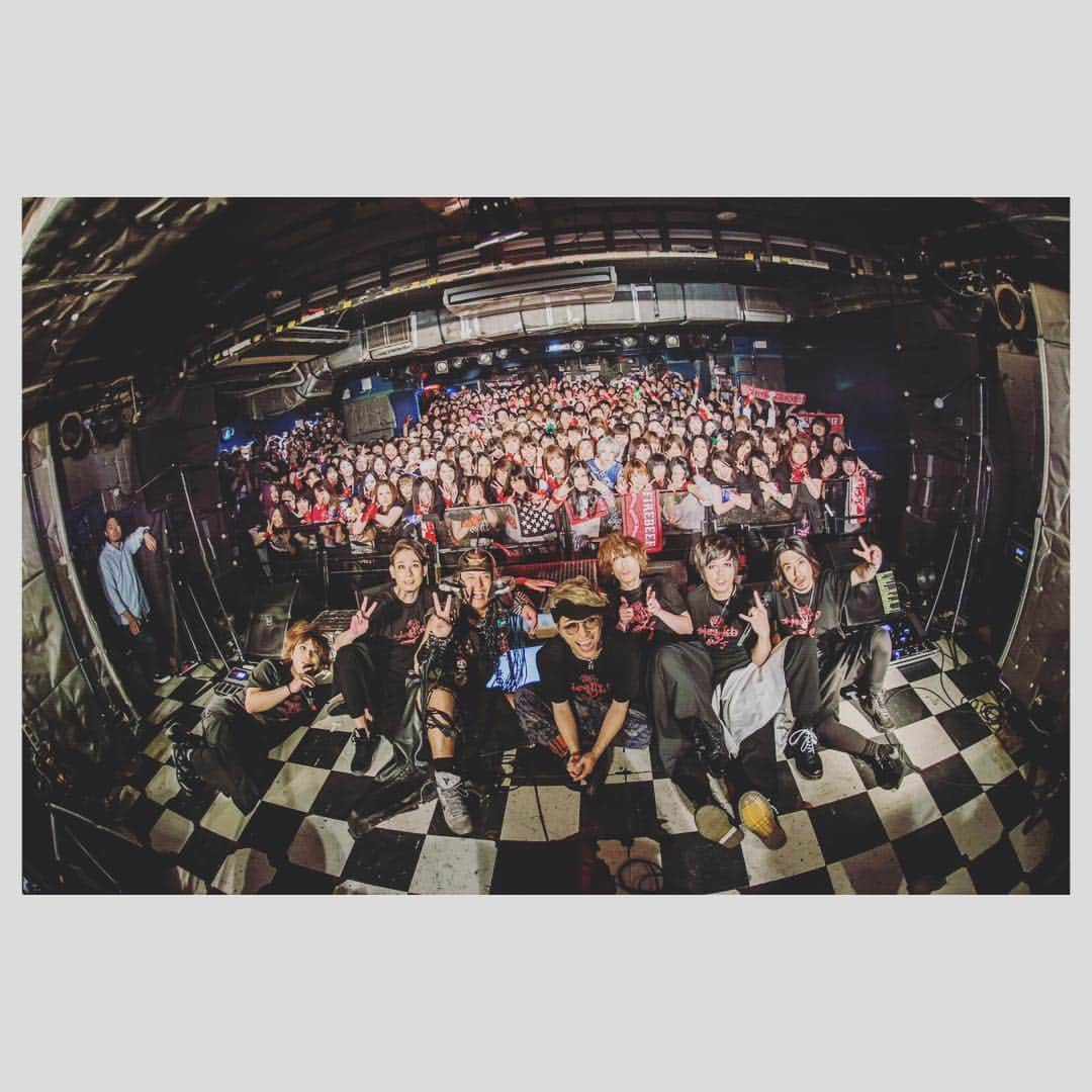 ELSAさんのインスタグラム写真 - (ELSAInstagram)「2019.4.8(月)jealkbワンマン@新宿LOFT🎶 最高でございました✌︎ #jealkb #the冠 #新宿loft」4月9日 22時17分 - elsajealkb