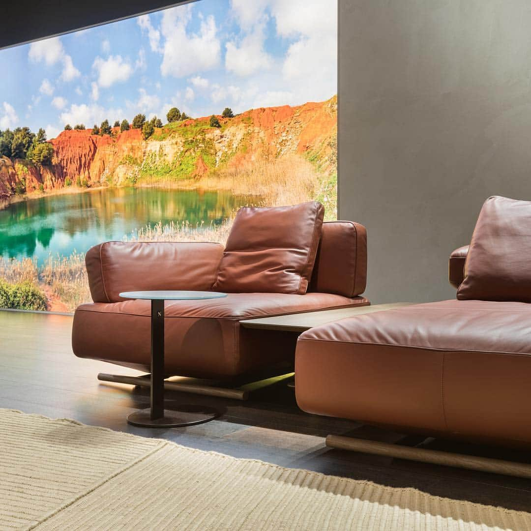 Natuzzi Officialさんのインスタグラム写真 - (Natuzzi OfficialInstagram)「From the red tall Otranto quarry walls, our Cava collection by Mauro Lipparini combines soft and elegant lines in an imitation of the natural ecosystem from where it takes inspiration. #SaloneDelMobile2019 #MDW #mdw19 #NatuzziMadreTerra #Natuzzi60 #sustainabledesign」4月9日 22時18分 - natuzzi