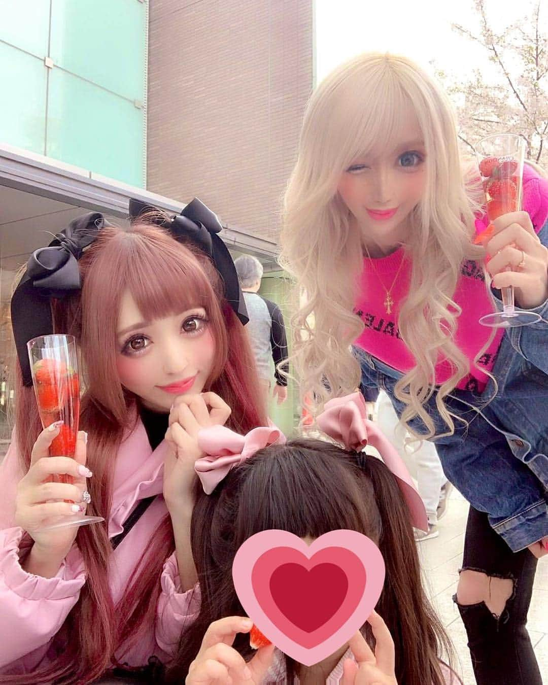 桜咲姫奈さんのインスタグラム写真 - (桜咲姫奈Instagram)「ももたんとお花見デート💕💕💕 たのちかった💓 途中暑すぎて溶けるかと思ったけど……‪𐤔𐤔‬ 🌸綺麗だったしhappy💕💕💕」4月9日 22時41分 - himena_ousaki