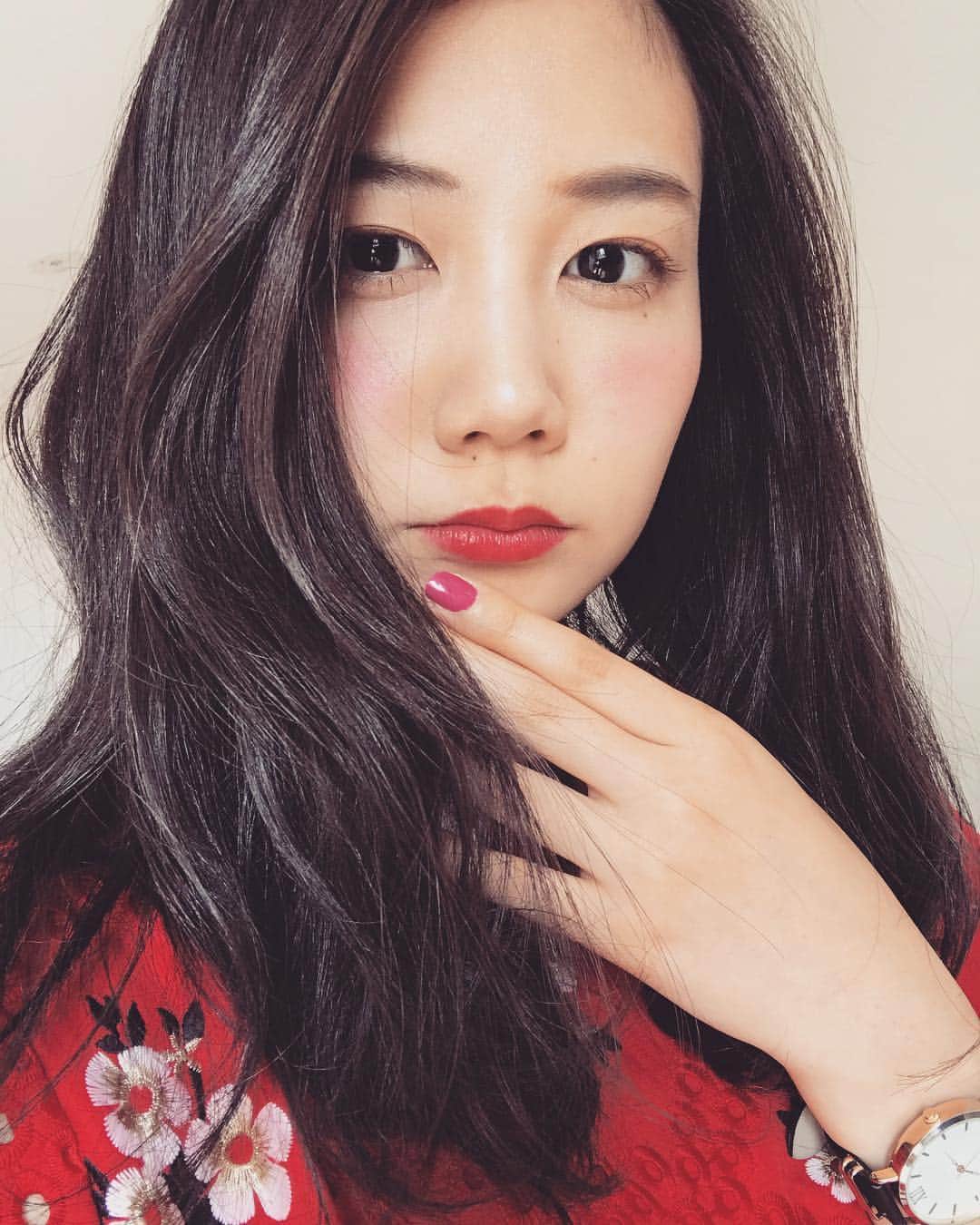 千眼美子さんのインスタグラム写真 - (千眼美子Instagram)「・ 赤すき。」4月9日 22時46分 - yoshiko_sengen