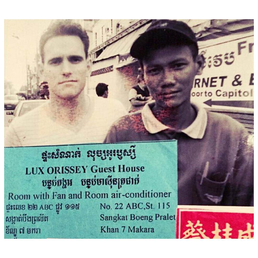 マット・ディロンさんのインスタグラム写真 - (マット・ディロンInstagram)「Here with Sereyvuth Kem back in December 2000 during pre-production on City of Ghosts in #Cambodia.  I met Srah in front of the #capitolguesthouse in #phnompenh where he freelanced as a #mototaxi driver.  He hadn’t acted before in anything. Luckily for me I cast him in the film. Great job, Srah! #cityofghostsfilm #cityofghosts #barrygifford #serevuthkem #southeastasia」4月10日 4時39分 - mattdillon