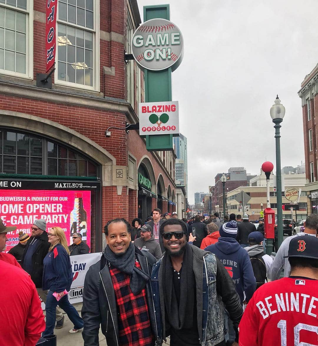 ブランドン・フィリップスさんのインスタグラム写真 - (ブランドン・フィリップスInstagram)「#mannybeingmanny & #agent0 straight coolin’ it back in #Boston」4月10日 4時40分 - datdudebp