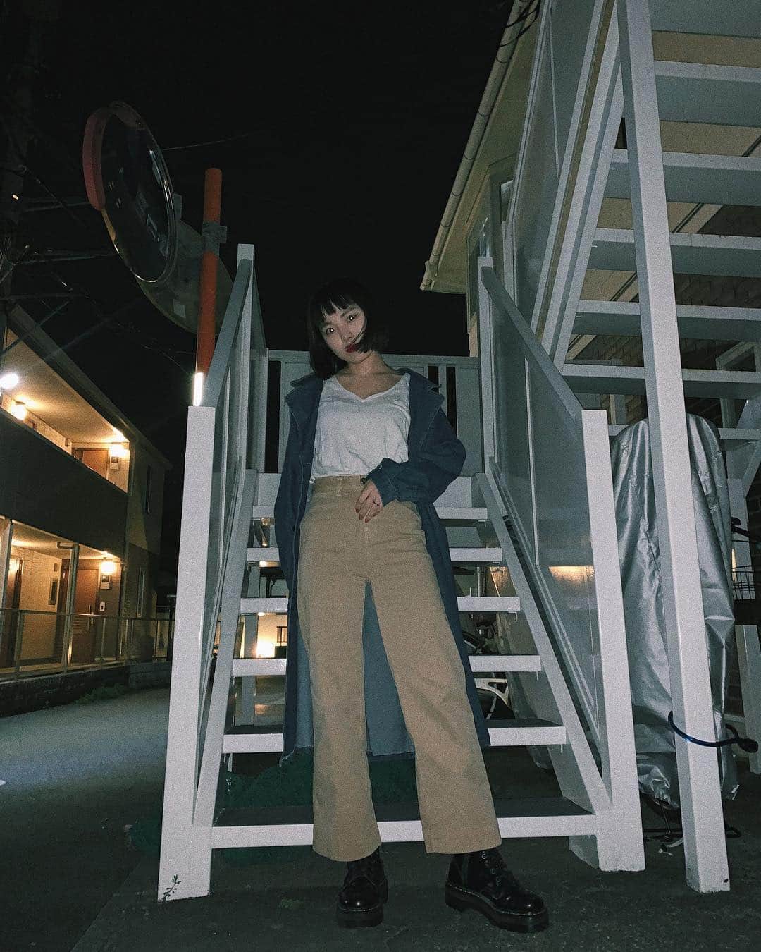 sayocoのインスタグラム：「目がピカーン🚨🔅 ・ シルエットが💯で ストレッチが効いたパンツはGAP👖♥️ ・ ・ GAP×anna magazineのタイアップで 色々な方のパーソナルインタビューを見て、 私も歳とともにfashionに対して 無難に走りがちになりつつあったけど まだまだ好きなものを身につけて 毎日楽しく居ようと思いました。！ ・ ・ #GAPMOMENT #そのままがかっこいい #ギャップカーキ#pr #カーキパンツ」