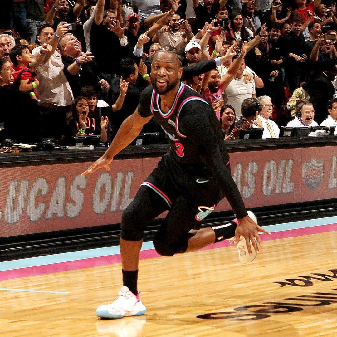 NBAさんのインスタグラム写真 - (NBAInstagram)「Ahead of his final regular season home game at the @americanairlinesarena... we showcase some of @dwyanewade’s memorable @miamiheat moments there! #WadeCounty #L3GACY #OneLastDance」4月9日 23時24分 - nba