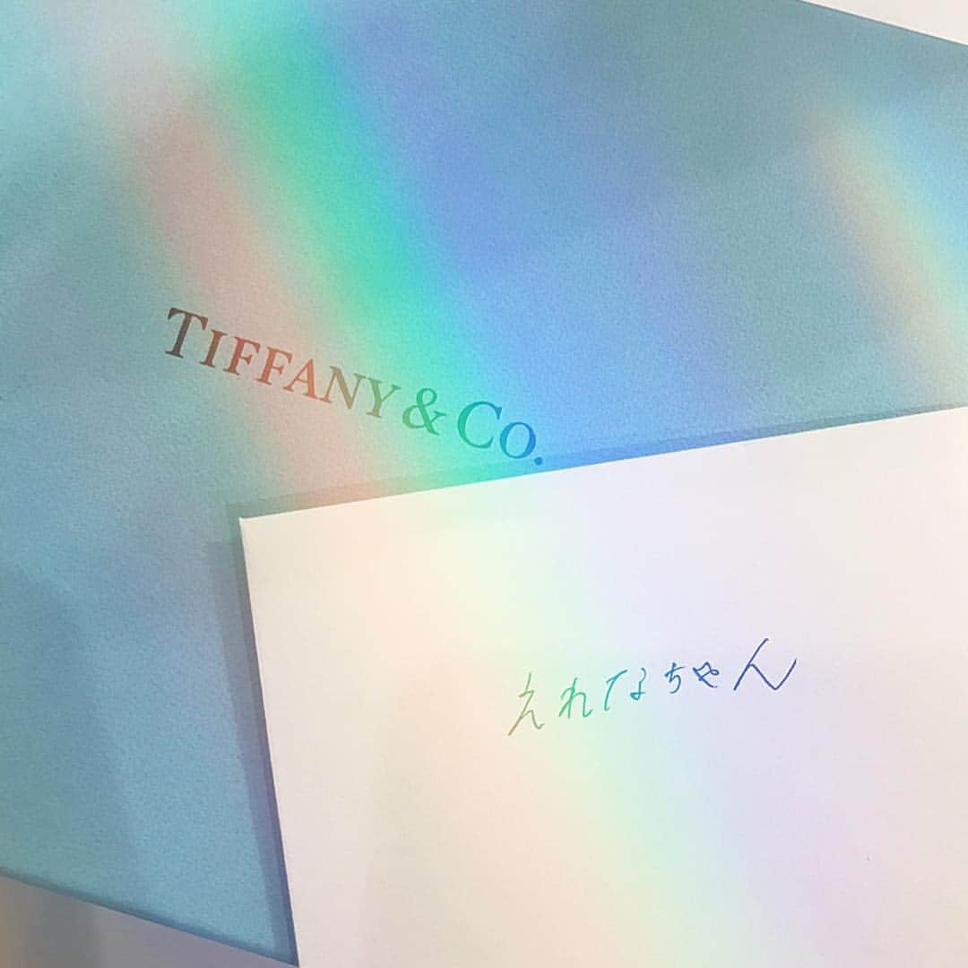 えれなさんのインスタグラム写真 - (えれなInstagram)「TBS『芸能人が本気バレエ』の番組で、私達の担当をしてくださった小野さんがご結婚されと聞き💍✨ 八反安未果ちゃんの計画でサプライズのお祝いをしました🤗  ガチガチの本気の番組だっただけに、先が見えない不安だらけの私達を約1年もの間、影ながら支えていただきました。  男性スタッフが多い中、女性の小野さんがいてくれた事が本当に心強かった。  何年かぶりに皆んなで再会したので、時間が全然足りない足りない足りない💦www  それなのに、、、 お誕生日のお祝いまで用意してくれていました😭  私までサプライズ😭😭 もう、皆んなには感謝しかないです🙏  このメンバーと出会えて。  本気で幸せです💗  #芸能人が本気バレエ #小野さん #結婚おめでとうございます #一緒に泣いたり笑ったり #支えてくれた人 #今日来れなかったメンバー残念すぎる #ランチなのにディナー感 #シラフなのにテンション高すぎ  #気づいたら水だけで30分近く話てなかった ？w #皆んな細いのに良く食べる #そして良く話す #パワフル #皆んなからパワーもらえる #当時はライバル #皆んな必死に努力してたね #皆んな本気だった #その事をお互い理解しあってた #同志だった #本気になれる事って #大人になってから中々ないと思う #皆んなに出会えて本当に良かった  #調度4年前に #最終メンバーが決まったなぁ #そこから全てが始まった  #バレエ #この番組で私の人生も変わったよ #素晴らしい経験をさせてもらった #感謝 #loveyouguys  #えれな」4月9日 23時50分 - elena1982312