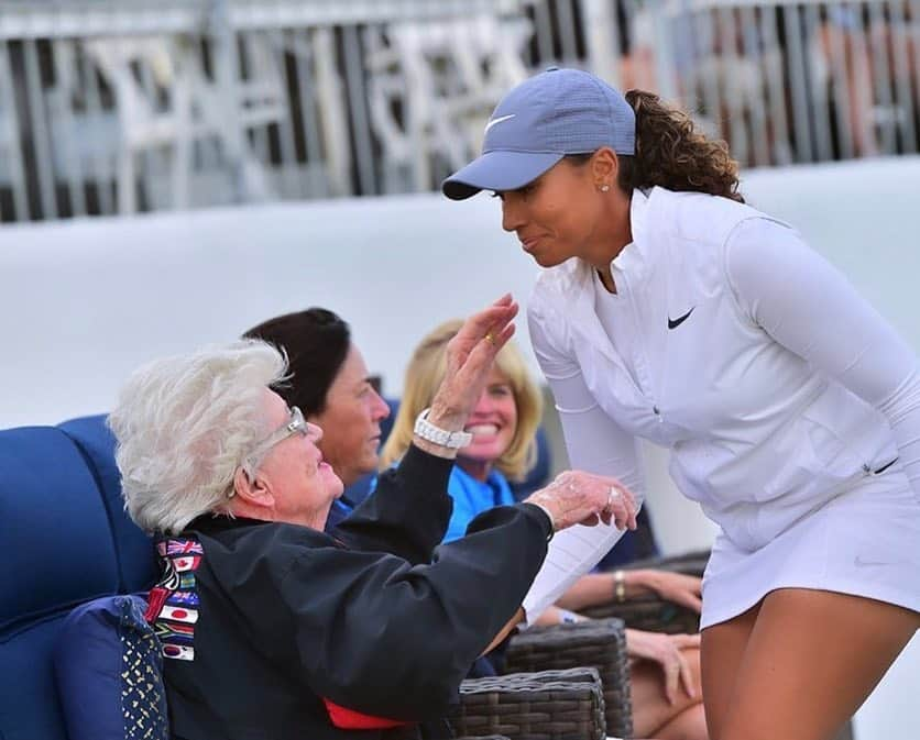 シャイエン・ウッズさんのインスタグラム写真 - (シャイエン・ウッズInstagram)「Her hugs were SO full of love, and her words always filled with encouragement.  1 of the 13 founders of the LPGA.  Thank you Marilynn Smith for all you’ve done for the @lpga_tour ❤️ We are forever grateful」4月9日 23時55分 - cheyenne_woods