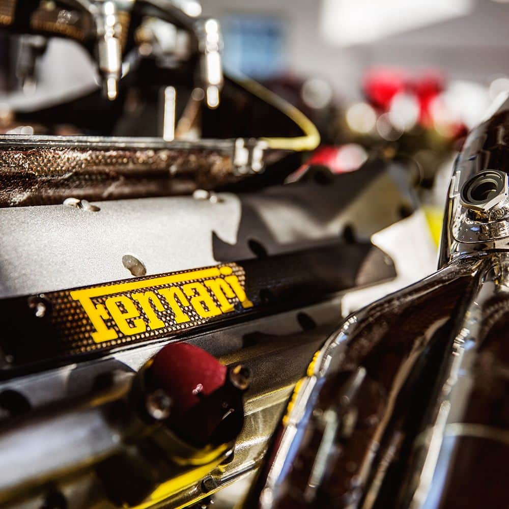 フェラーリさんのインスタグラム写真 - (フェラーリInstagram)「#Ferrari: passion and speed for dreamy possibilities that inspire the world. #Engine #Details」4月10日 0時01分 - ferrari