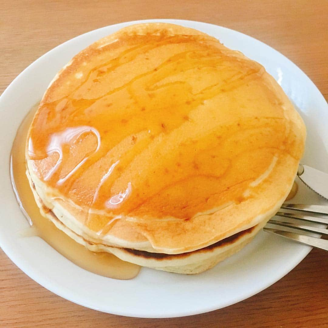 大久保藍子のインスタグラム：「おうちパンケーキ😋💕 #パンケーキ」