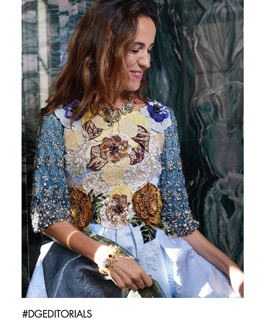 のインスタグラム：「Coco Brandolini d'Adda wears Dolce&Gabbana Alta Moda and Alta Gioielleria in this editorial feature for @voguebrasil, promoting the beautiful restored location of Palazzo Labus in Milan, venue to all Dolce&Gabbana Alte Artigianalità.  #DGWomen #DolceGabbana」