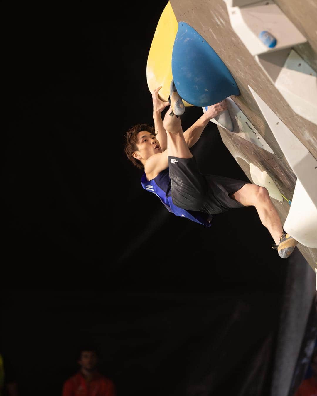 石松大晟さんのインスタグラム写真 - (石松大晟Instagram)「・﻿ 今日は @dersteinbockboulderhalle で﻿ 最終調整💪﻿ 明日はロシアに移動🇷🇺﻿ ﻿ Thank you for the cool photo @bjornpohl ﻿ ﻿ #climbing #bouldering #ifsc #worldcup #japan #swiss #climbing_photos_of_instagram #climbing_pictures_of_instagram  @lasportivajp  @thoufun_official  @mudhand_cb  @hokoru856」4月10日 0時14分 - taiseiishimatsu