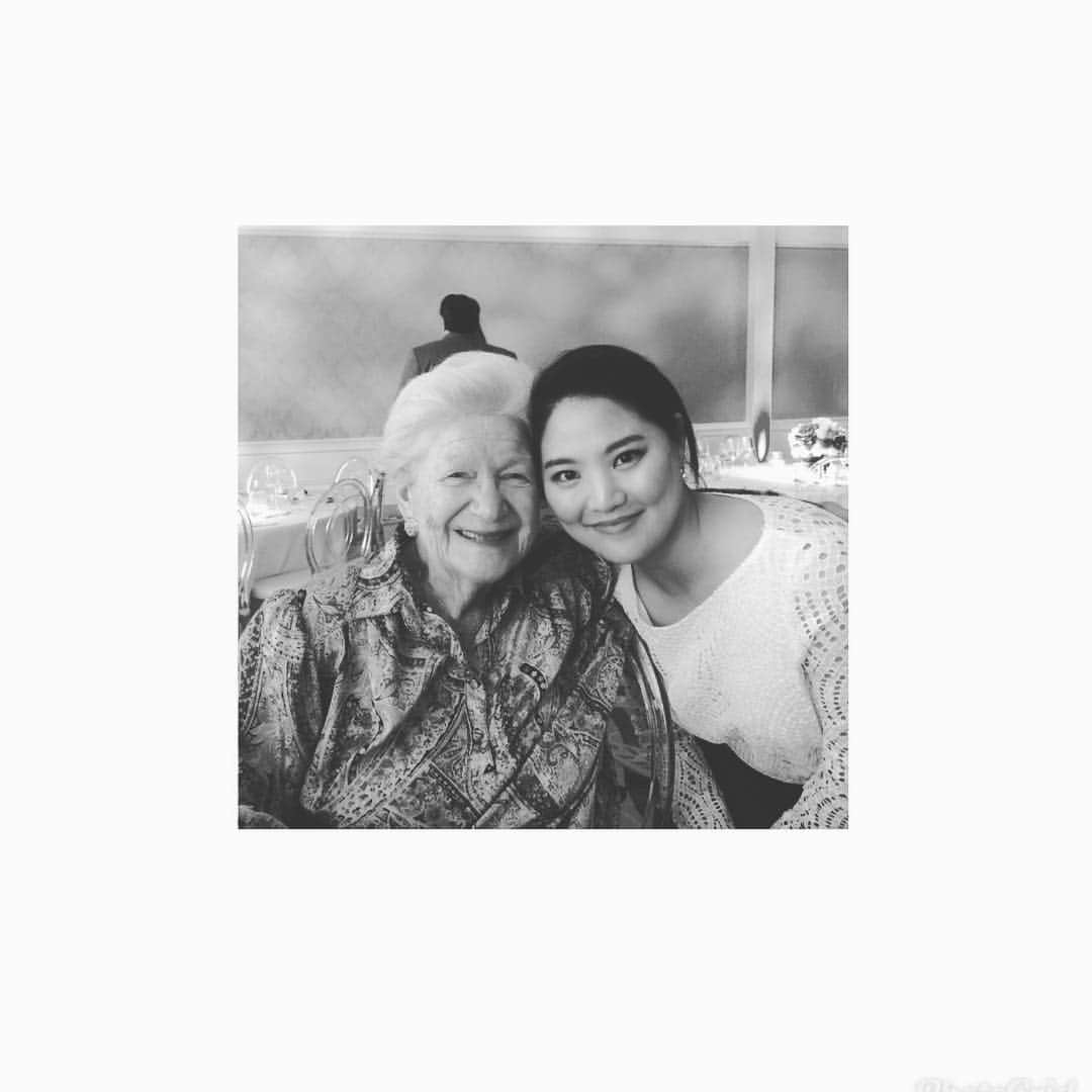 ユ・ソヨンさんのインスタグラム写真 - (ユ・ソヨンInstagram)「One of the @lpga_tour founding member Marilynn Smith passed away. We lost the star today. I just don’t know what to say. Last time when I saw her,she gave me her ring and she told me she wants me to remember her forever. I cannot believe that was really the last time... Marilynn! thank you for everything you’ve done for our tour and this world and loved me so much. I also love you very much and you will be in my heart forever. RIP #CelebratingMarilynn」4月10日 0時28分 - 1soyeonryu