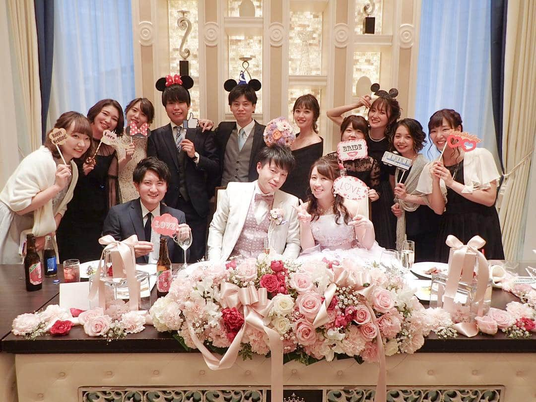 阿島ゆめさんのインスタグラム写真 - (阿島ゆめInstagram)「🌹 . . 高校の同級生の結婚式にて💍 . 感無量！ めちゃ綺麗だったなあ。 結婚式あげたい。 . ゆきちゃん幸せになってね🥰 . #happywedding #love」4月10日 0時44分 - yume_ajima