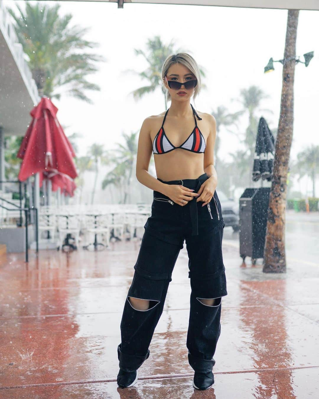 Yukiさんのインスタグラム写真 - (YukiInstagram)「My pants got soaked after this shot lol. @iamgia #iamgia 📷: @ryanbyryanchua #miami」4月10日 0時40分 - yukibomb