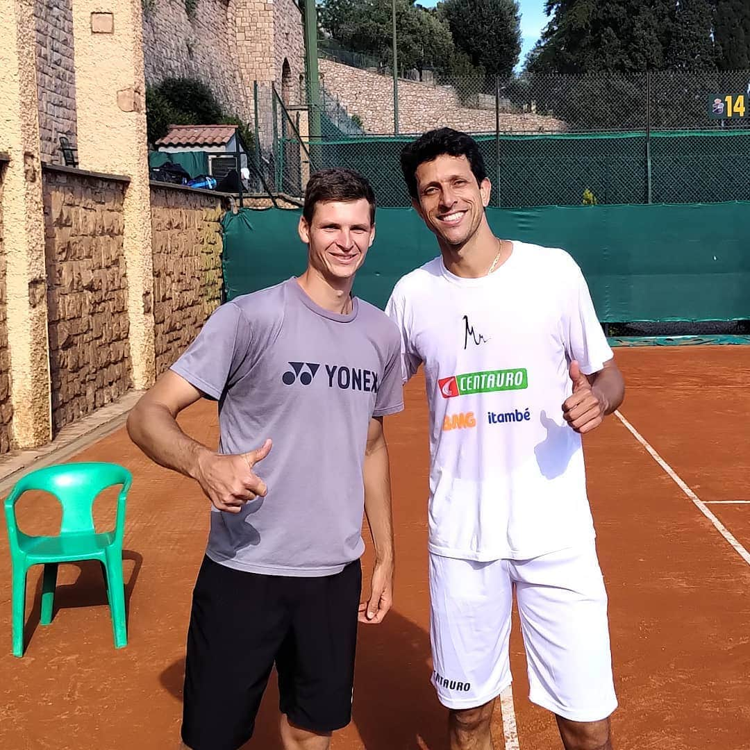 マルセロ・メロさんのインスタグラム写真 - (マルセロ・メロInstagram)「Primeiro treino aqui em MC, vaaamo q vaamo na gira do saibro !! First practice here in Monte Carlo with @hubihurkacz , very good player but still not enough for the 🦒 ! Ahahahaah」4月10日 0時52分 - marcelomelo83