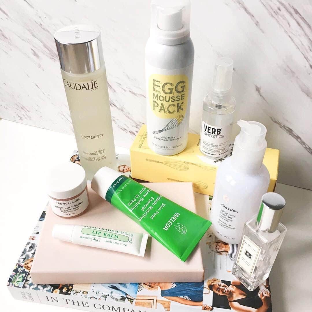 Weledaのインスタグラム：「How many of you knew that Skin Food was created in 1926? 🙋🏽‍♀️💚 Skin Food is not only rich with hydration but also rich with history! (pc: @rachel.lankford )」