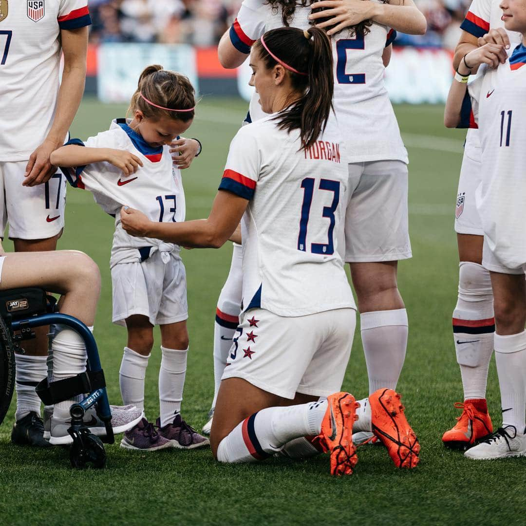 アレックス・モーガンさんのインスタグラム写真 - (アレックス・モーガンInstagram)「The future is bright」4月10日 1時32分 - alexmorgan13