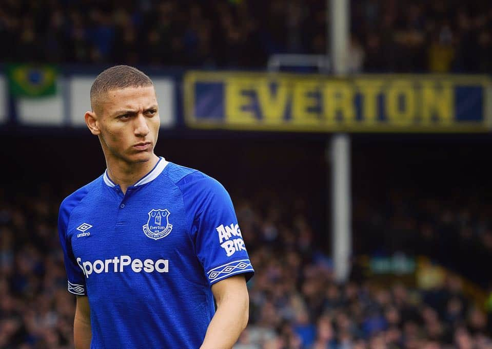 エヴァートンFCさんのインスタグラム写真 - (エヴァートンFCInstagram)「The Blues from Brazil. 💙🇧🇷 • • • #everton #richarlison #bernard #efc #coyb #blues #toffees #nsno #goodison #brazil #brasil #seleçãobrasileira #dançadopombo #pru #futebol #premierleague #pl」4月10日 1時43分 - everton