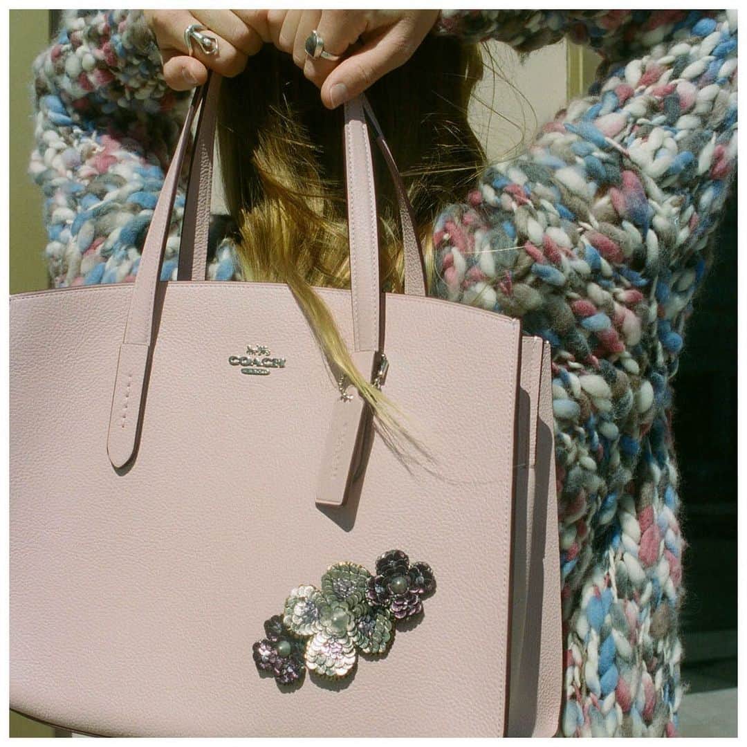 のインスタグラム：「The Charlie Carryall was already pretty in pink. Blooms make it prettier. Share your #CoachCreate styles for a chance to be featuerd on our Instagram. #CoachNY」