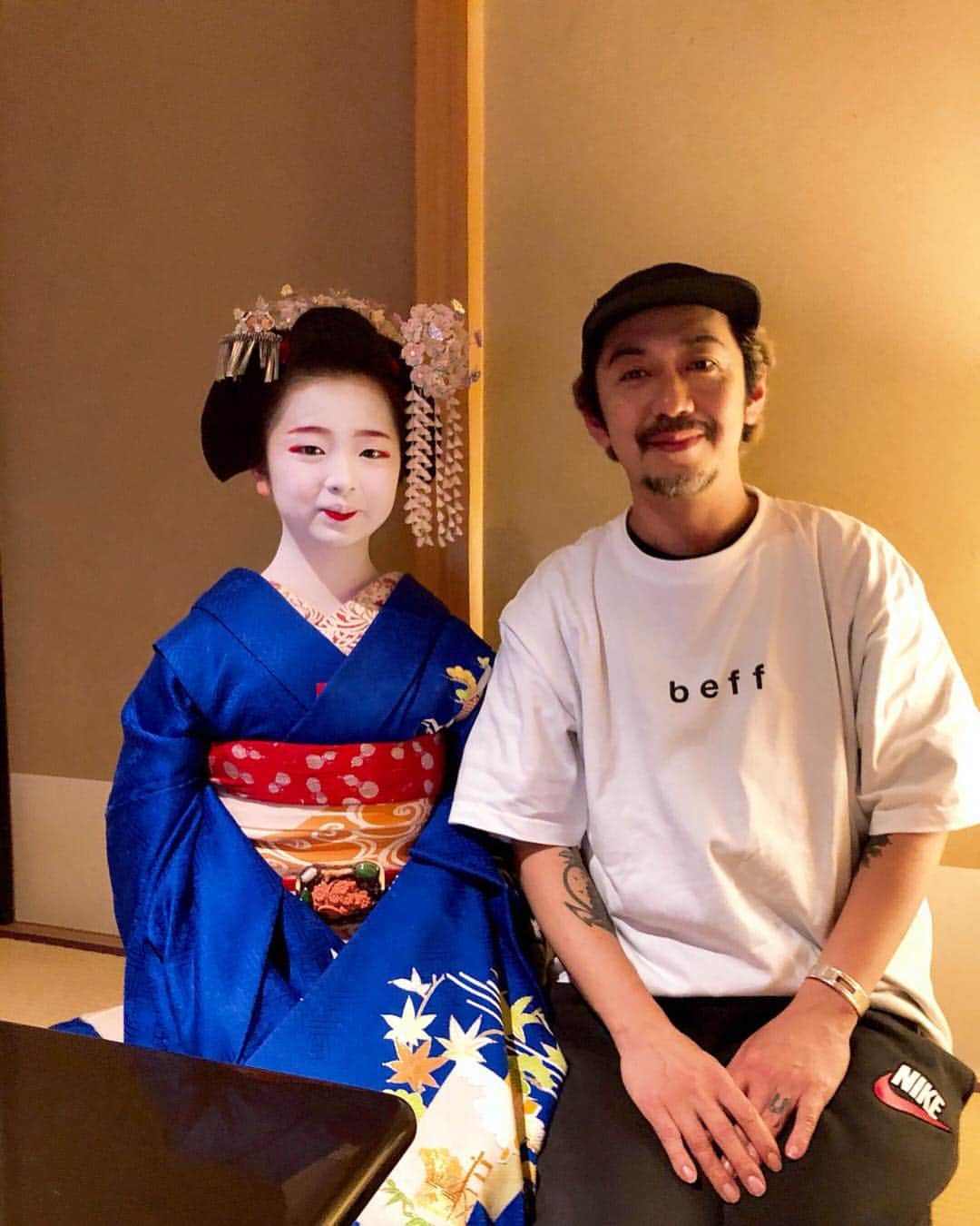 朝日光輝さんのインスタグラム写真 - (朝日光輝Instagram)「京都の思い出✨  上七軒 舞妓さん！  市ぎくちゃんと📸 * * * * * * * * * * * #京都#kyoto#上七軒#舞妓#舞妓さん#市#市ぎく#着物#お茶屋#日本#japan#日本文化#日本髪#思い出#綺麗#美しい#beautiful#最高#ありがとうございます」4月10日 2時01分 - mitsuteru_asahi