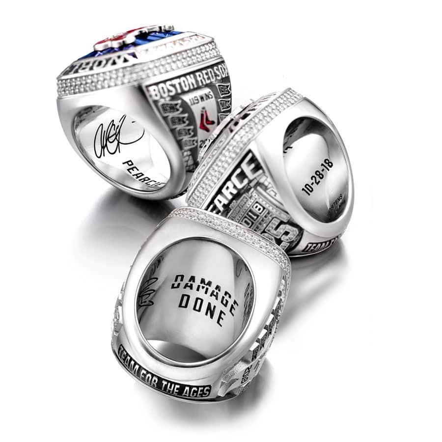 ボストン・レッドソックスさんのインスタグラム写真 - (ボストン・レッドソックスInstagram)「World Series Champs has a nice ring to it. 💍」4月10日 2時18分 - redsox