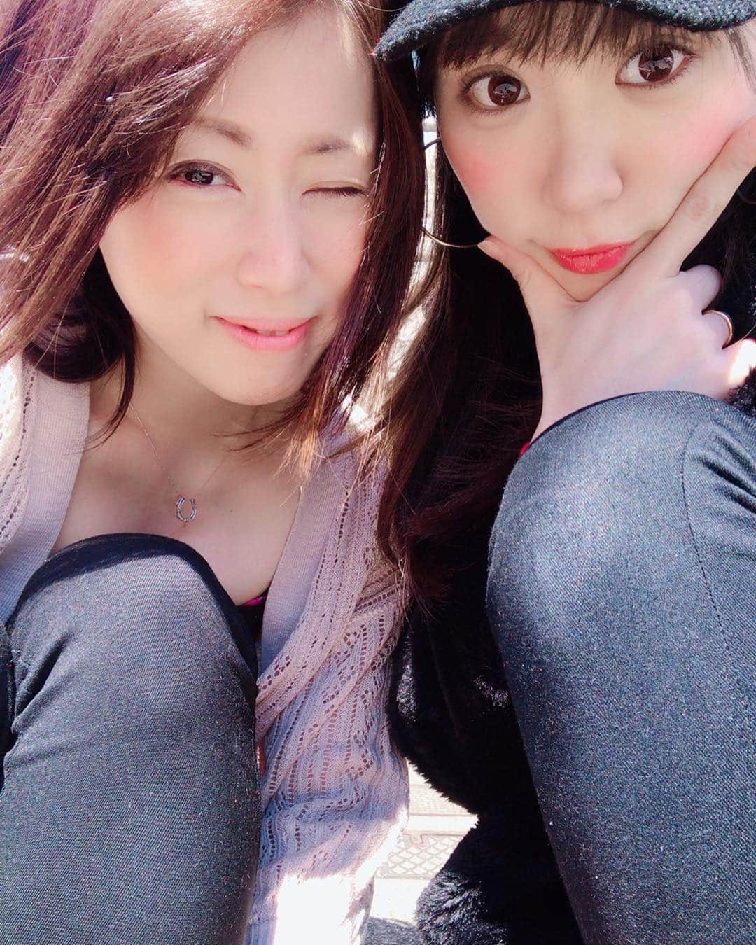 河瀬鮎美のインスタグラム：「この前らぶな方と遊んだ❤️ 中学は一緒に陸上部だったらぶな方🥺笑 つまりかなり付き合いが長いらぶな方🥺 少し岩佐真悠子さんに似てるらぶな方🥺 絶妙に家が遠いらぶな方🥺笑 つまり全体的にらぶな方🥺💕 らぶーーー❤️❤️ #らぶな方#まともな写真少ない#写真#撮ってたら#選挙カーに#話しかけられる#恥#めげない」