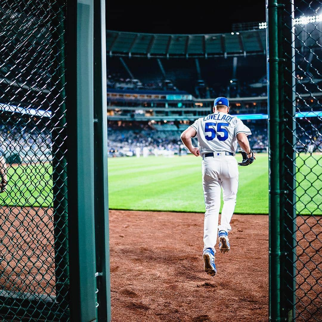 カンザスシティ・ロイヤルズさんのインスタグラム写真 - (カンザスシティ・ロイヤルズInstagram)「Dealin’ in his debut.  #AlwaysRoyal」4月10日 12時34分 - kcroyals