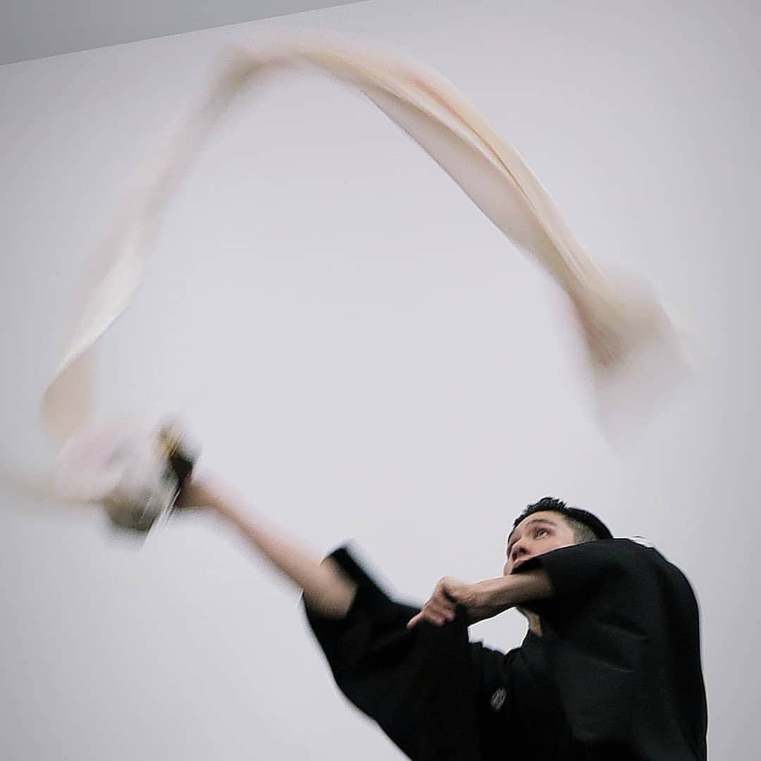 梅川壱ノ介（舞踊家）のインスタグラム：「【カリフォルニア vol.2】  The Japan Foundation Los Angels での公演、ワークショップでした。  最高に楽しい時間になりました！！ 残り一回の公演、大切に勤めさせて頂きます。  #梅川壱ノ介 #日本舞踊 #連獅子 #舞踊家 #ジャパンファンデーション #カリフォルニア #アメリカ　 #umekawaichinosuke #japanesedancemaster  #japanfoundation #losangeles  #american」