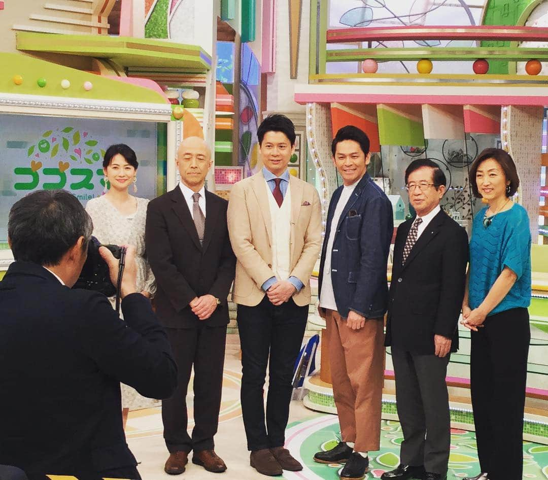 田中ウルヴェ京さんのインスタグラム写真 - (田中ウルヴェ京Instagram)「昨日は名古屋CBC放送での「ゴゴスマ」でした。 番組終了後に火曜レギュラー全員で撮影。 ゴゴスマは今後火曜日に伺います。 All Tuesday commentators for the TV show “GoGoSma” got together. #ゴゴスマ#名古屋」4月10日 13時17分 - miyako.tanaka.oulevey